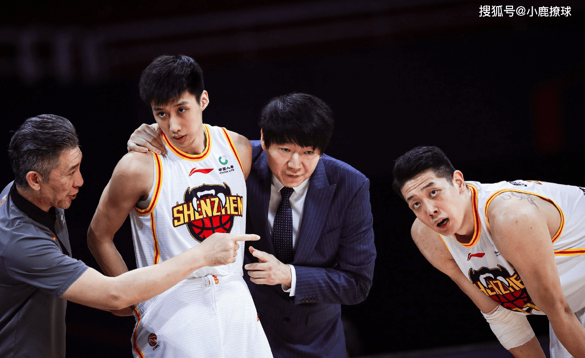 中超今晚走向成谜；深圳男篮再遭质疑；目标明确；球探报告显示潜力(陪你到时光尽头卓临城孙菀)