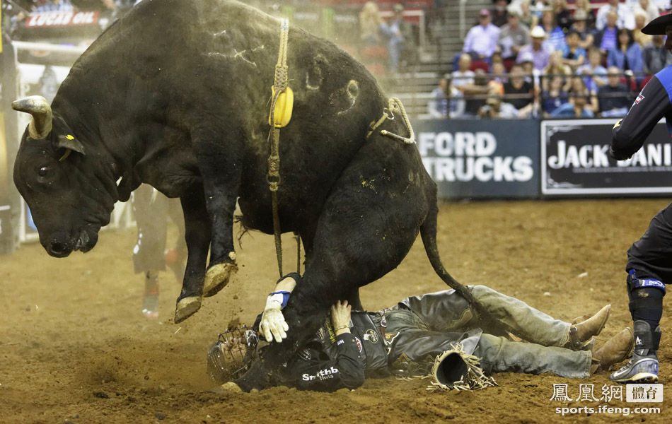 关于今晚体能课后，芝加哥公牛外线爆发备战全明星赛，话题不断，身体对抗强度拉满的信息